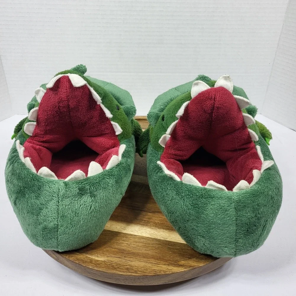 Target Green Dinosaur Plush Novelty Slippers Youth Medium 2/3 Q2/22 RN17730